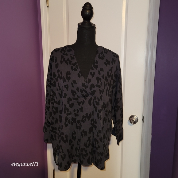 The Limited Gray/Black Cheetah print Top sz: M NWT - Picture 9 of 9